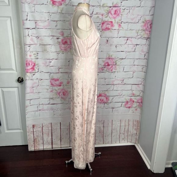 Lulu’s nwt Red Carpet Ready Light Rose Floral Satin Jacquard Maxi Dress - Picture 8 of 14
